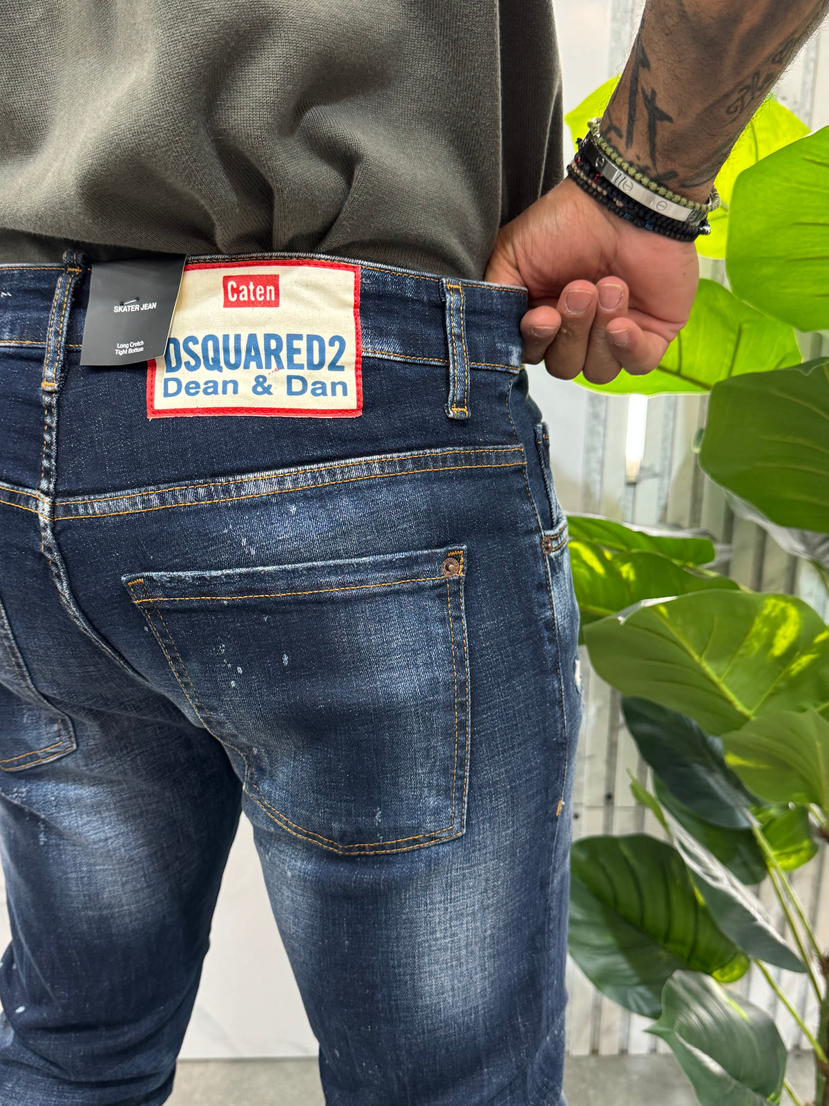 Skater Jeans Caten Logo Patch Distressed Denim – Indigo Blue Wash - NEW1993