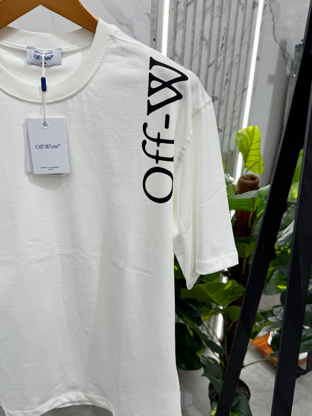 OFF-WHITE Shoulder Logo T-Shirt – White / Black - NEW1882