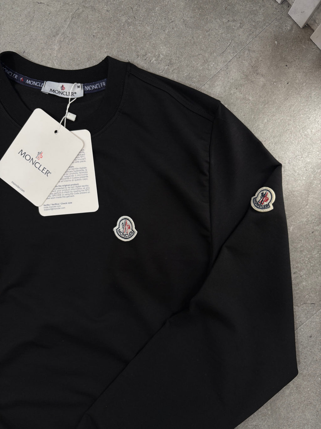 ΜΠΛΟΥΖΑ ΜΑΚΡΥΜΑΝΙΚΗ MONCLER - NEW1283