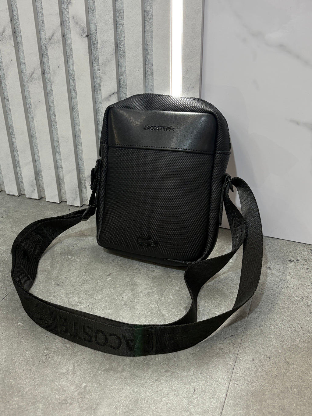 ΤΣΑΝΤΑΚΙ LACOSTE - 1402