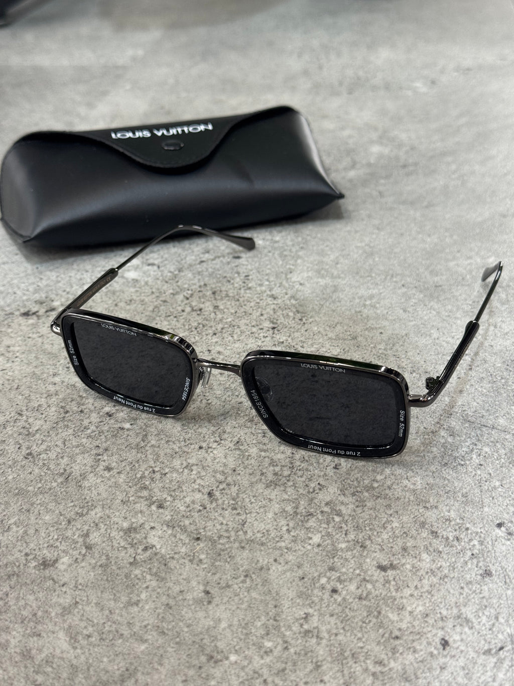 LOUIS VUITTON SUNGLASSE - NEW1711