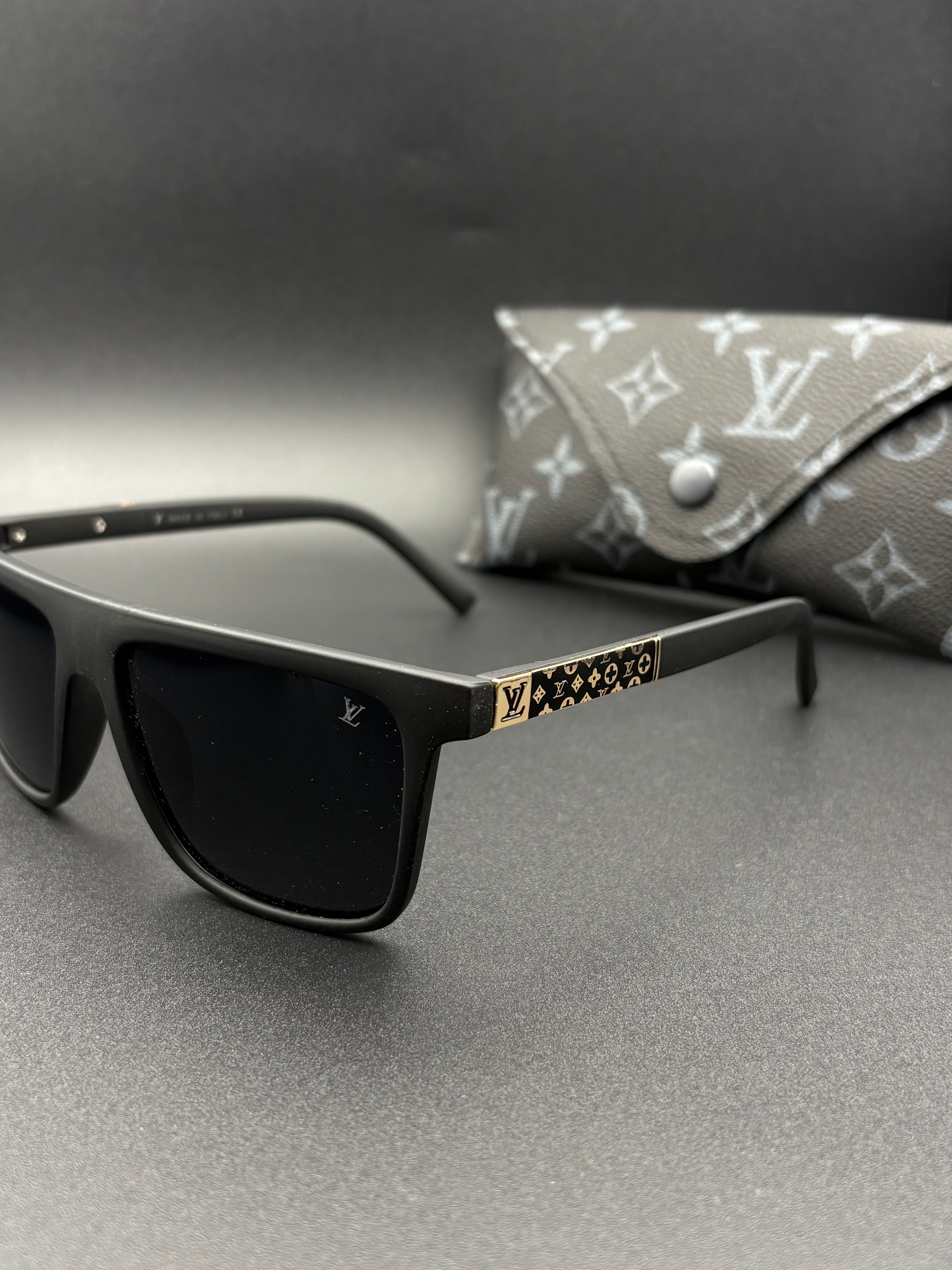 LOUIS VUITTON SUNGLASSE - NEW1334