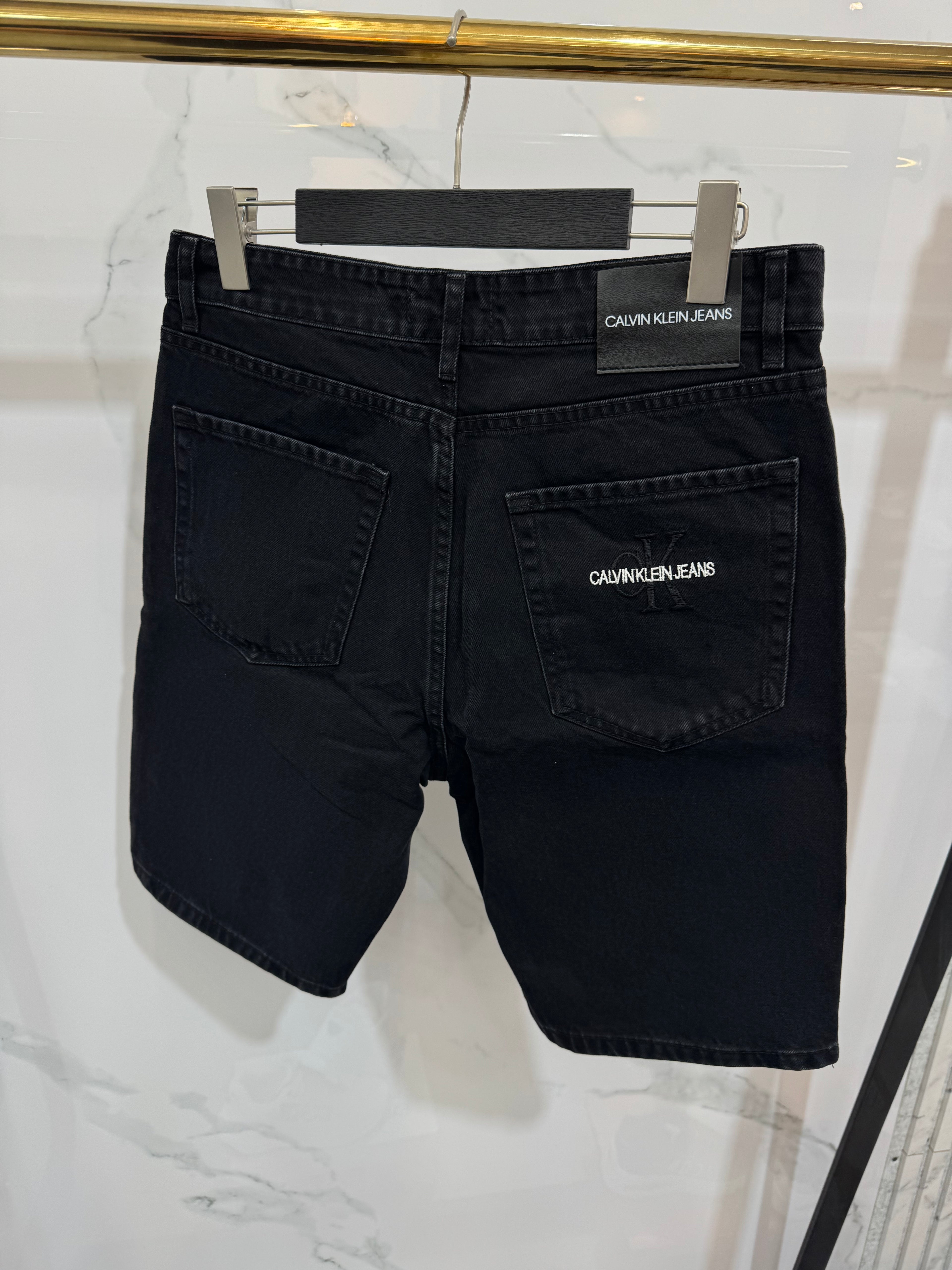 Calvin Klein Jeans Black - NEW1571