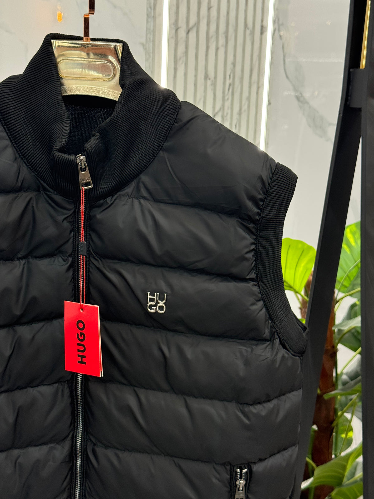 HUGO Hybrid Padded Vest / Bodywarmer – Black - NEW1824