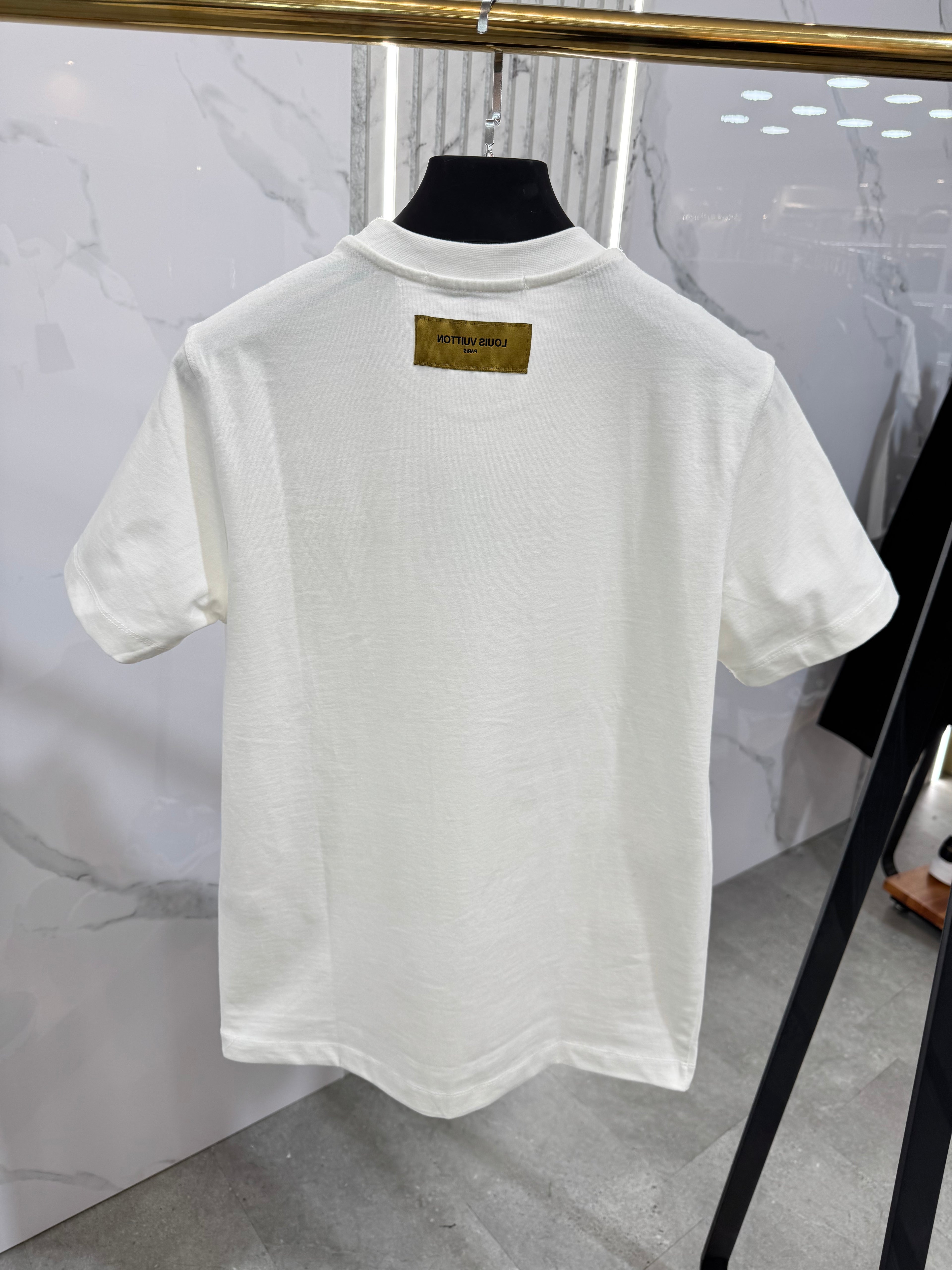 TSHIRT LOUIS VUITTON - NEW1302