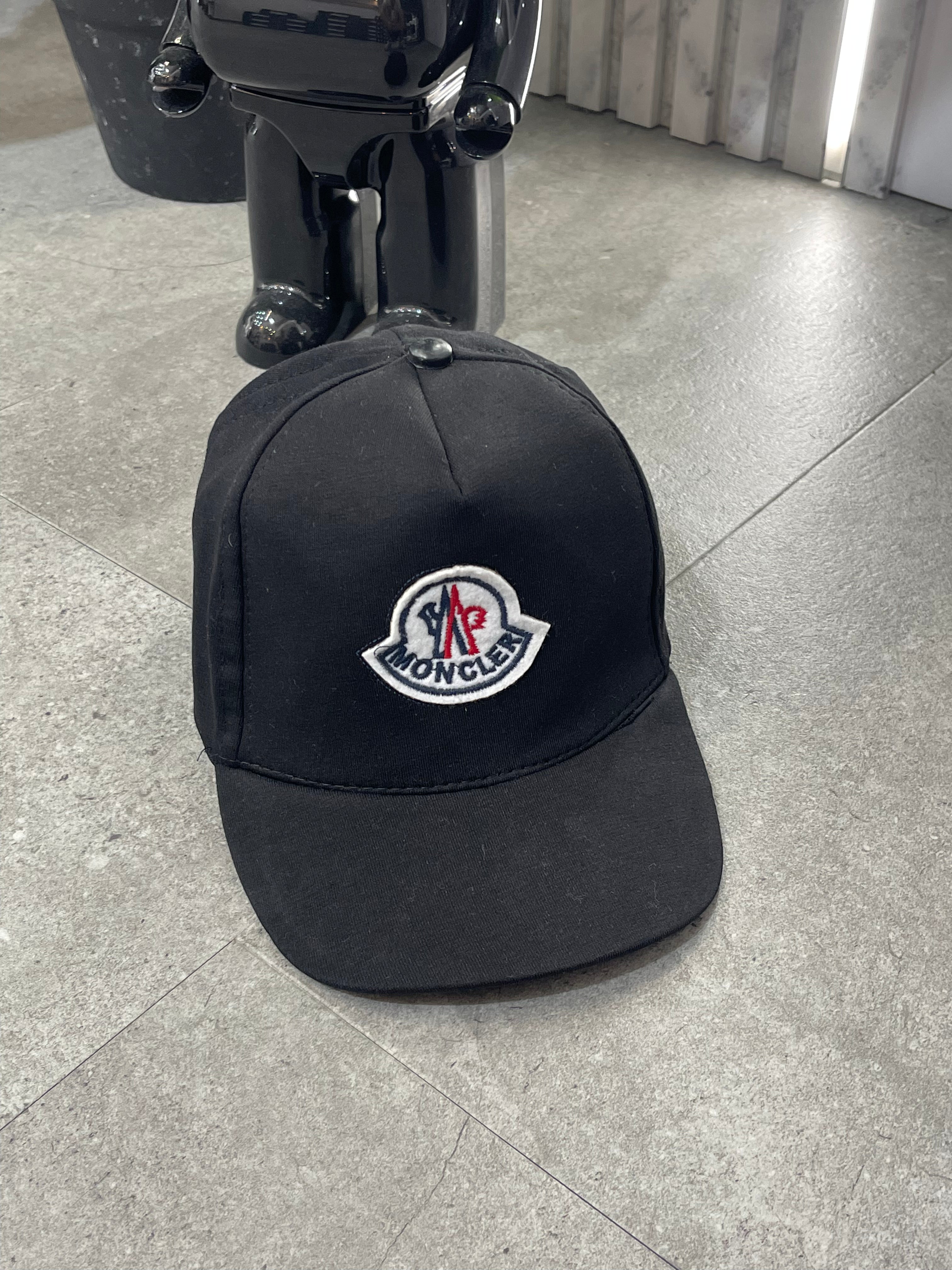 MONCLER Classic Felt Patch Cap – Black - NEW1739
