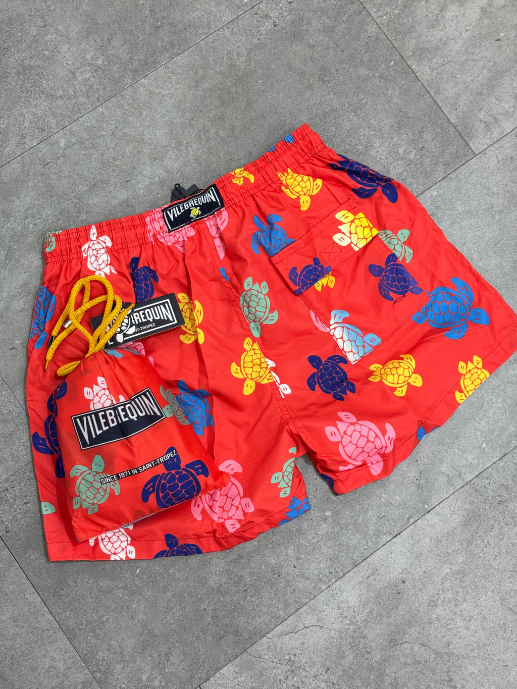 VILEBREQUIN Packable Multi-Color Turtles Swim Shorts – Red - NEW1786
