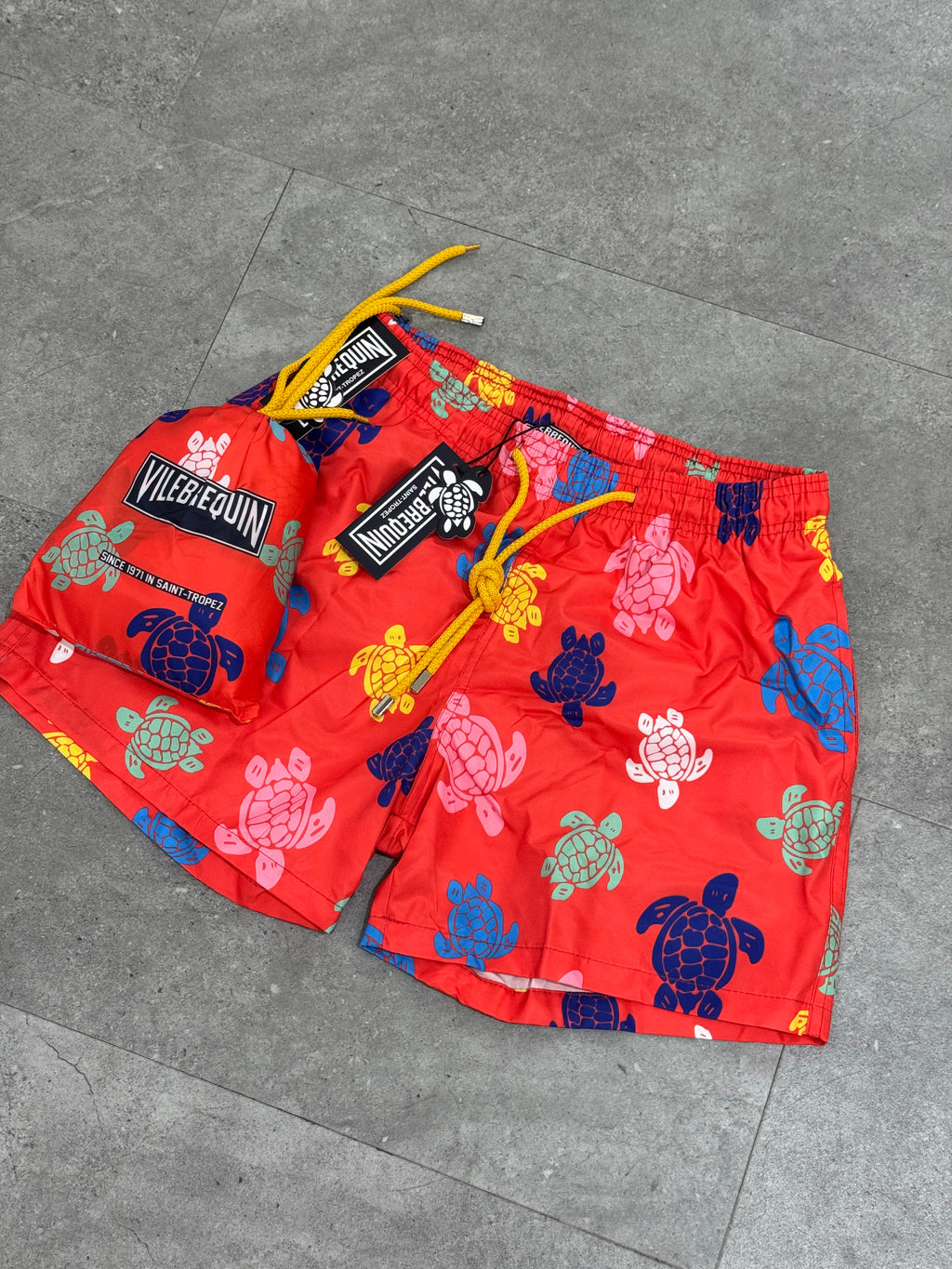 VILEBREQUIN Packable Multi-Color Turtles Swim Shorts – Red - NEW1786
