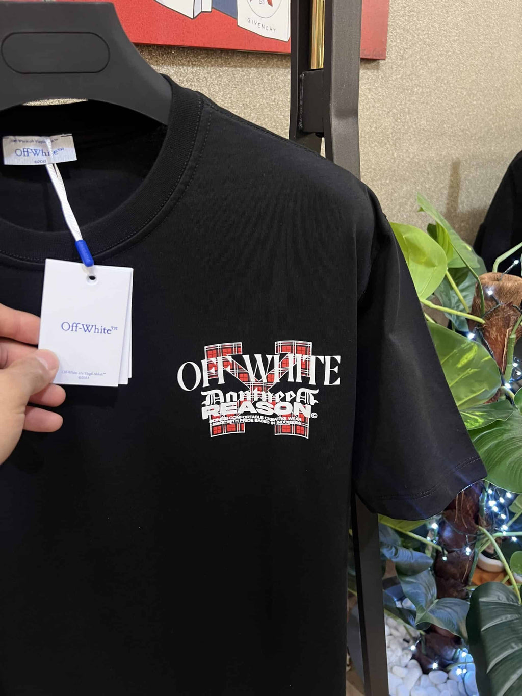 Off White – OFF14570