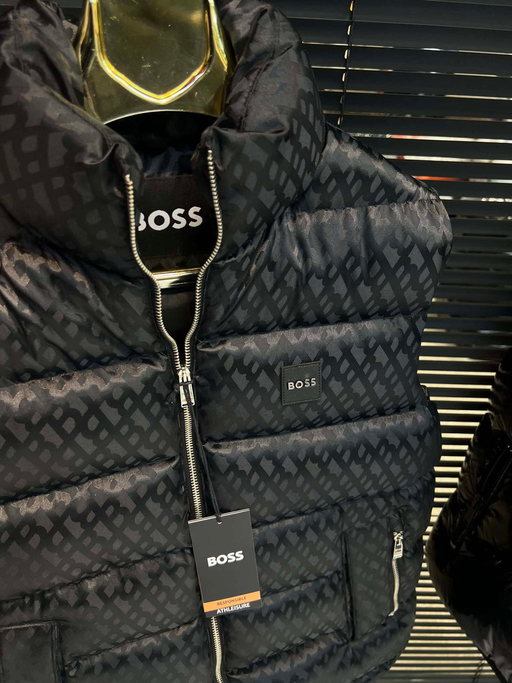 Αμάνικο Hugo Boss – B1350