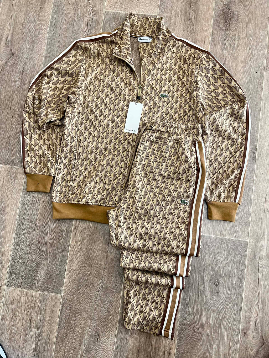 OUTFIT SET LACOSTE – S56 Ζακέτα – Παντελόνι