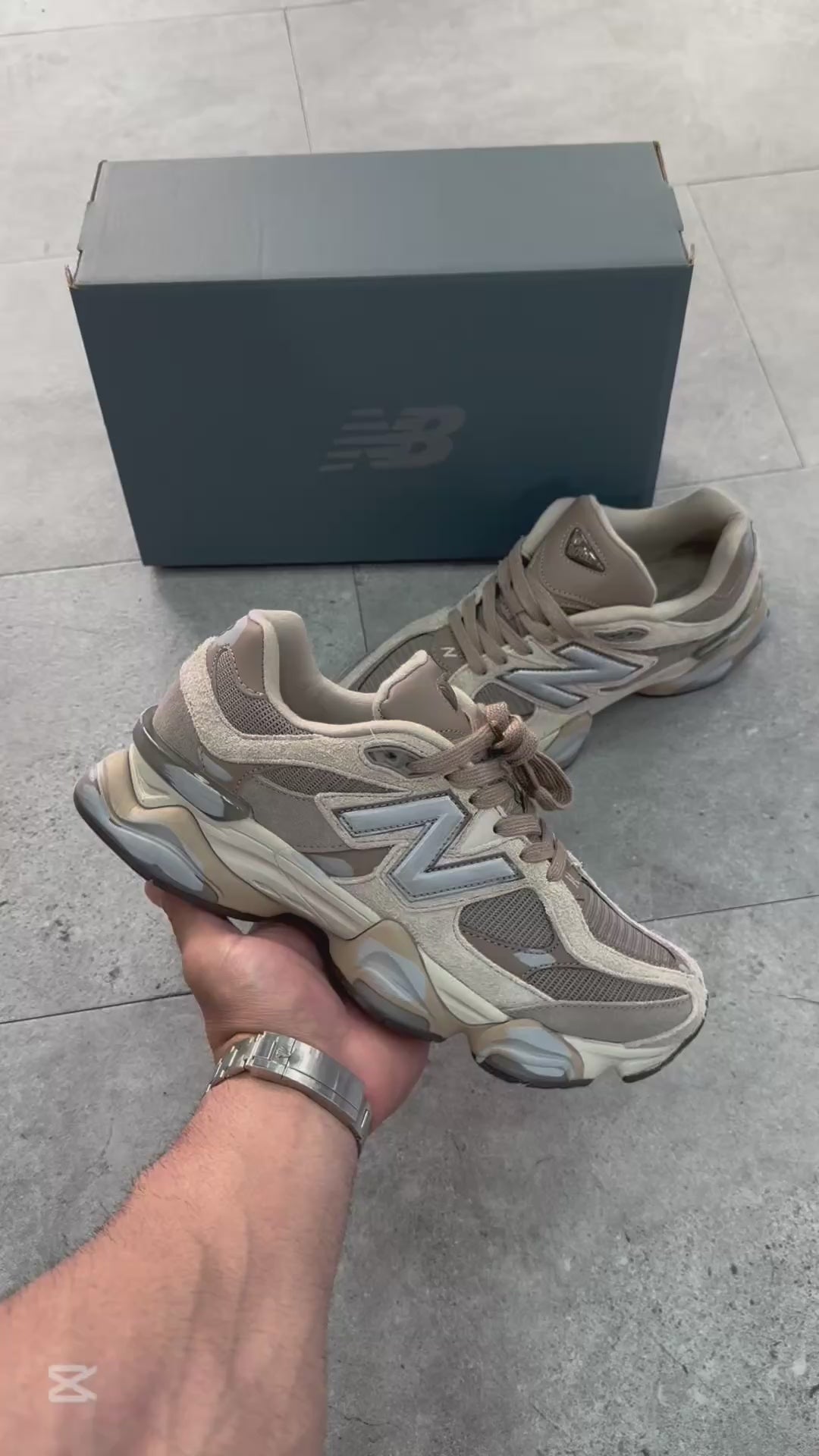 New Balance 9060 "Mushroom" - NEW1623
