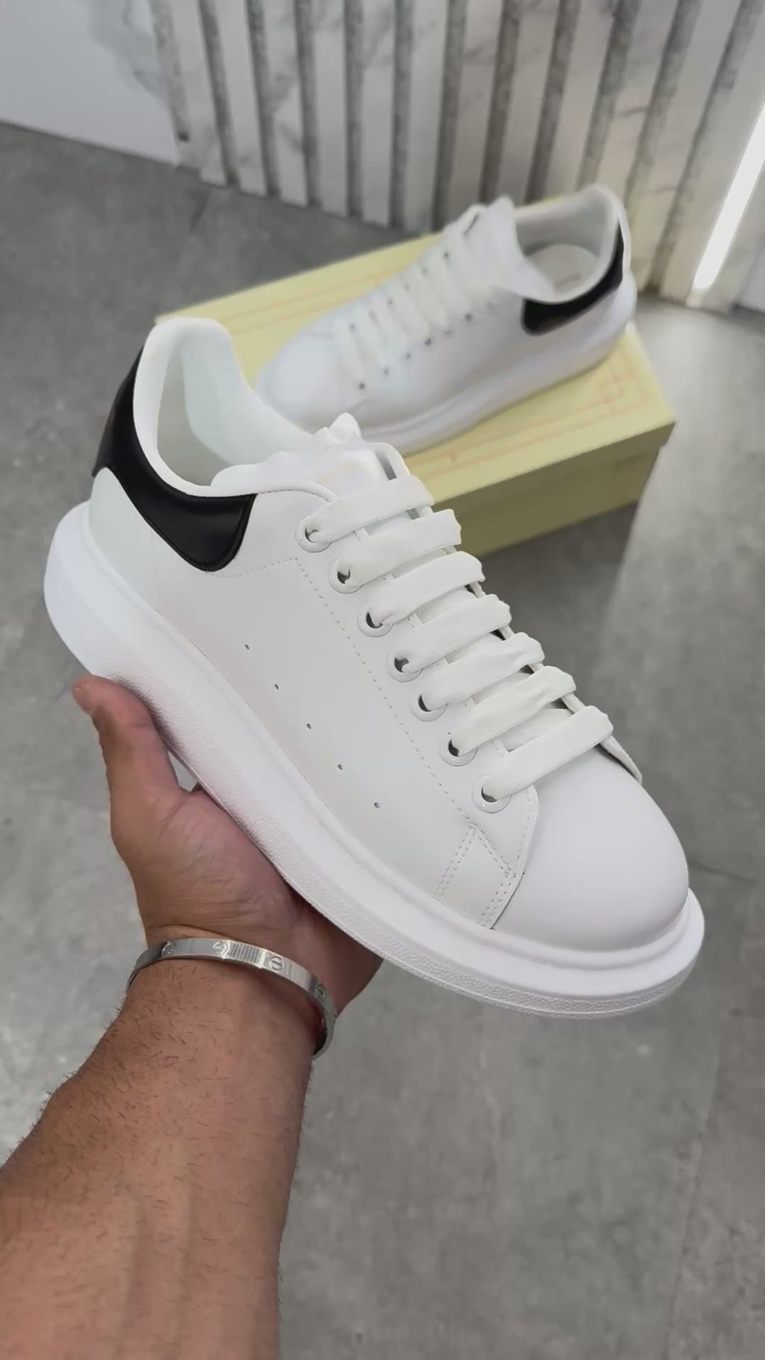 ALEXANDER MCQUEEN SNEAKER - NEW1166
