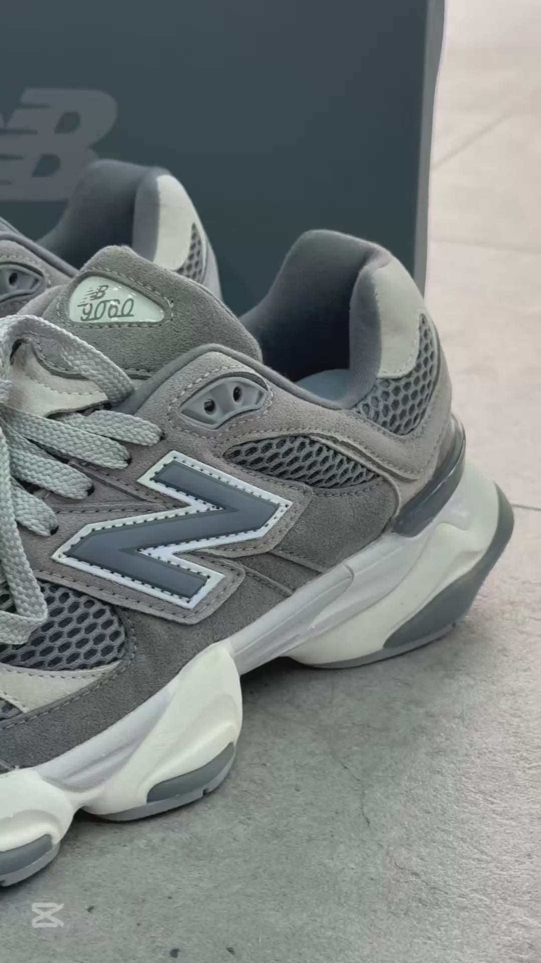 New Balance 9060 "Rain Cloud / Grey" - NEW1624