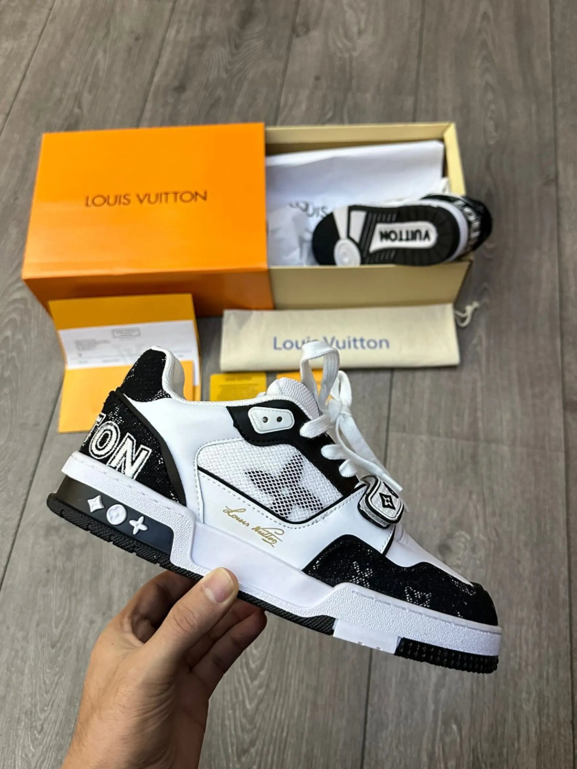 Παπούτσια Louis Vuitton – 7019 SALE